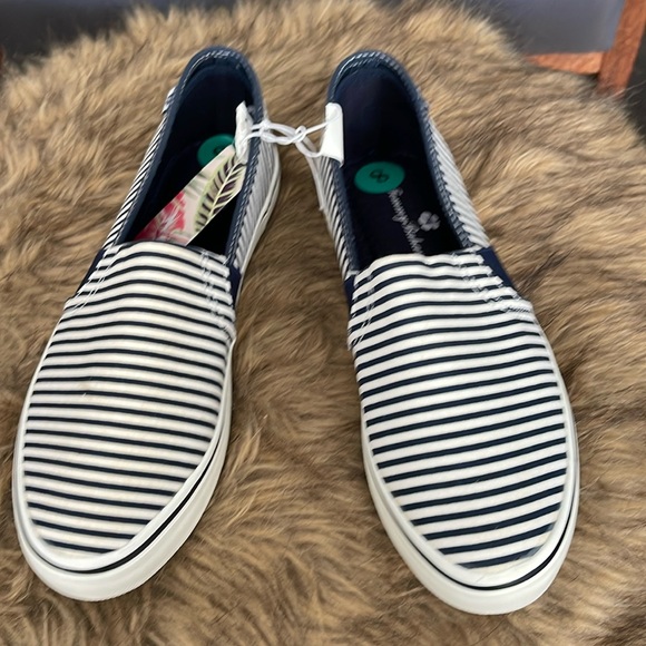 Tommy Bahama casual shoe, blue & white stripe. Woman size 8 - Picture 1 of 6